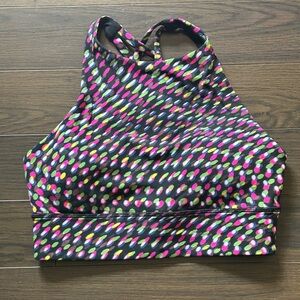 Lululemon sports bra size 6